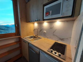 Appartement ski-in/out, proche ESF et commerces, animaux acceptés - FR-1-356-530